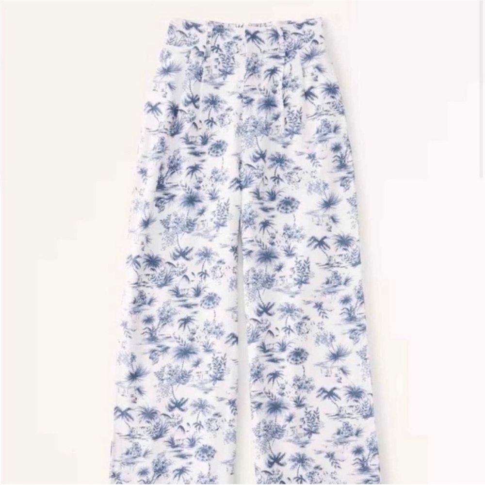 Abercrombie & Fitch Tailored Wide Legged Linen Pants